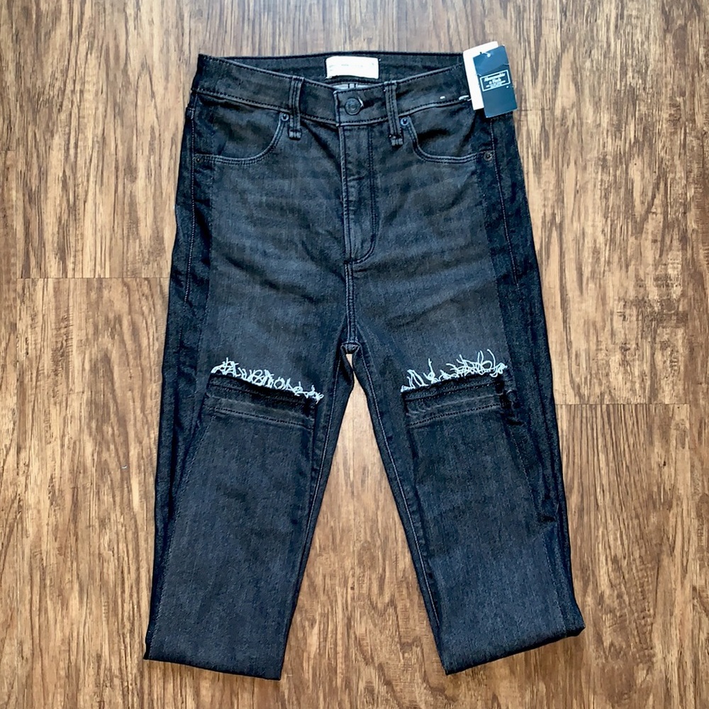 Abercrombie High Rise Super Skinny Ankle
